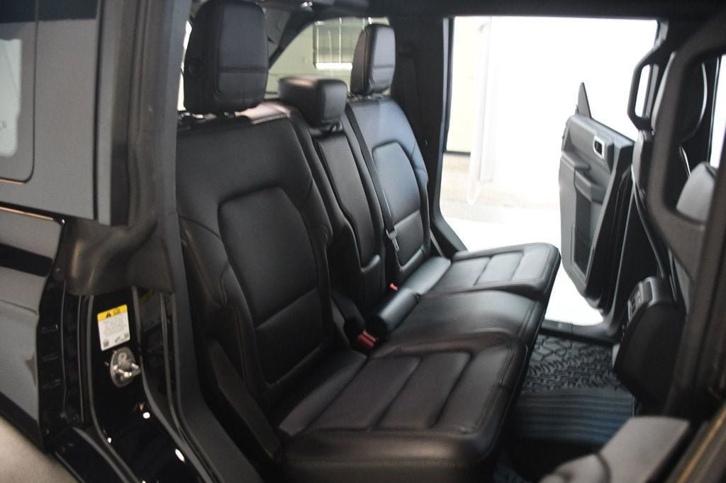 Used 2025 Ford Bronco Badlands AWD/4WD image 42