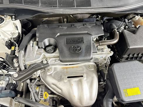 Used 2012 Toyota Camry LE FWD image 36