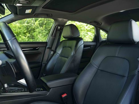 Certified 2025 Honda Civic Sport Touring image 17