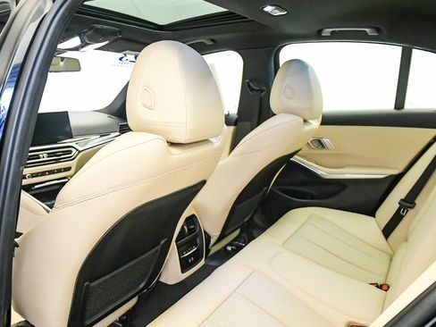 Certified 2023 BMW 330i Sedan w/ Convenience Package RWD image 19