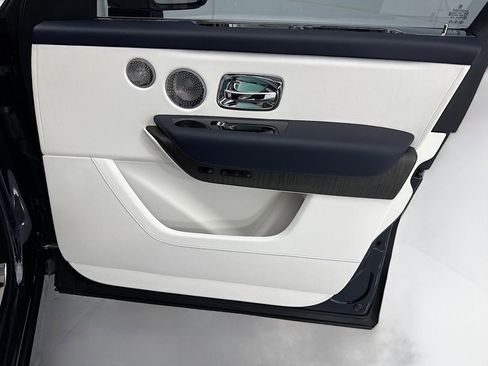 Certified 2026 Rolls-Royce Cullinan image 24