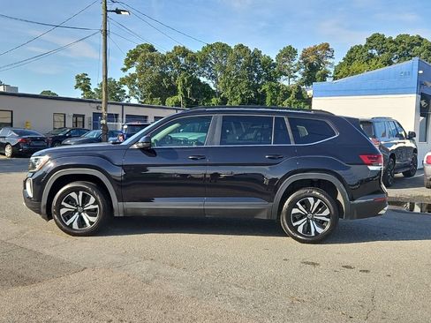 Used 2024 Volkswagen Atlas SE FWD image 4