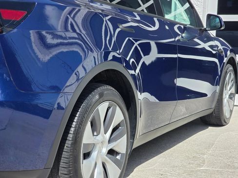 Used 2023 Tesla Model Y Long Range AWD/4WD image 38