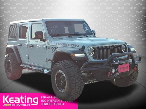 Used 2024 Jeep Wrangler Unlimited Rubicon w/ Technology Group AWD/4WD image 3