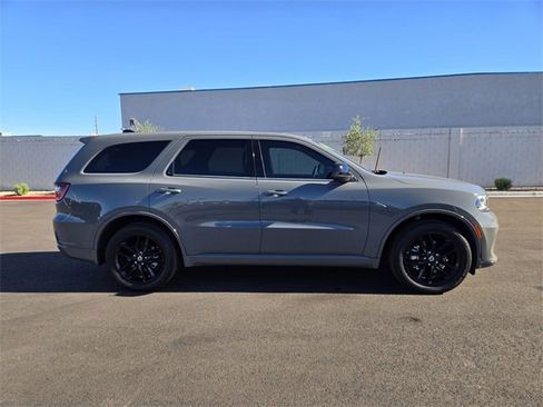 Used 2023 Dodge Durango GT image 3