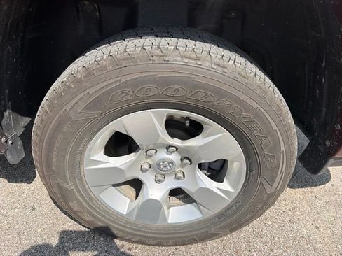 Used 2025 RAM 1500 Big Horn AWD/4WD image 12