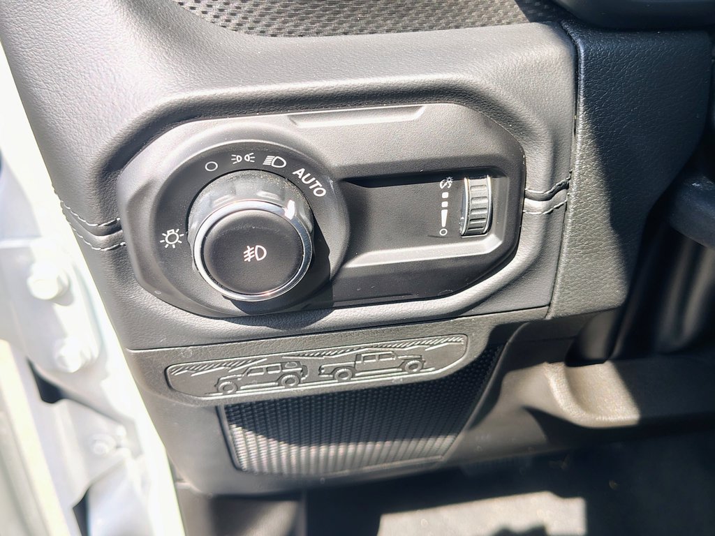 Used 2026 Jeep Wrangler Unlimited Rubicon AWD/4WD image 20