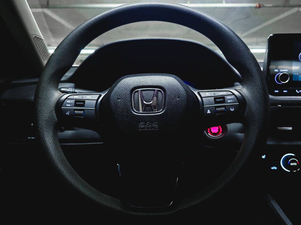 Used 2025 Honda Accord SE image 21
