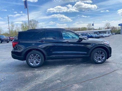 New 2026 Ford Explorer Active w/ Active Comfort Package AWD/4WD image 8