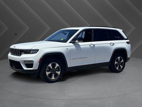Used 2024 Jeep Grand Cherokee Limited 4xe AWD/4WD image 35
