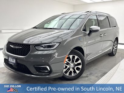 Used 2023 Chrysler Pacifica Pinnacle