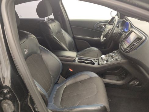 Used 2016 Chrysler 200 S image 21