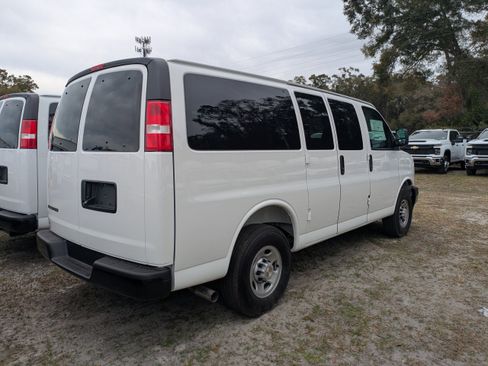 New 2025 Chevrolet Express 2500 LS w/ Driver Convenience Package image 4