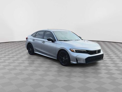Used 2025 Honda Civic Sport image 2