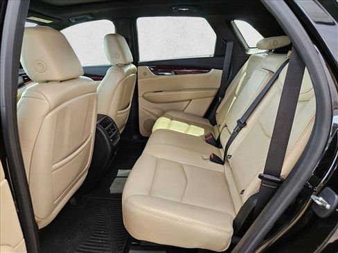 Used 2018 Cadillac XT5 Luxury w/ Driver Awareness Package FWD image 14