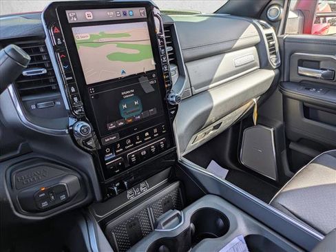 New 2026 RAM 2500 Laramie AWD/4WD image 11