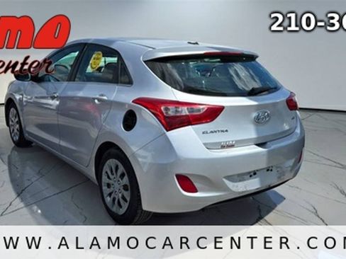 Used 2016 Hyundai Elantra GT FWD image 3