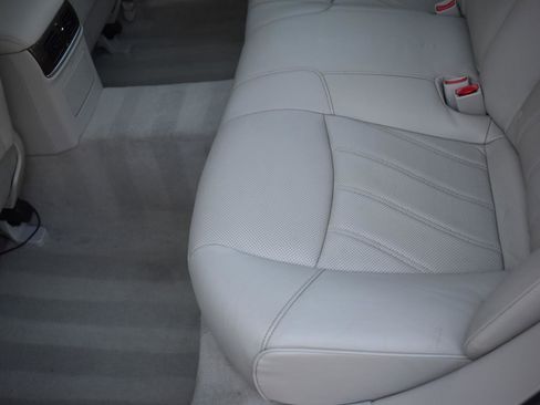 Used 2017 INFINITI Q70 L 3.7 w/ Deluxe Touring Package image 35