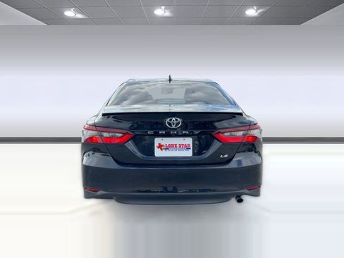 Used 2023 Toyota Camry LE image 9