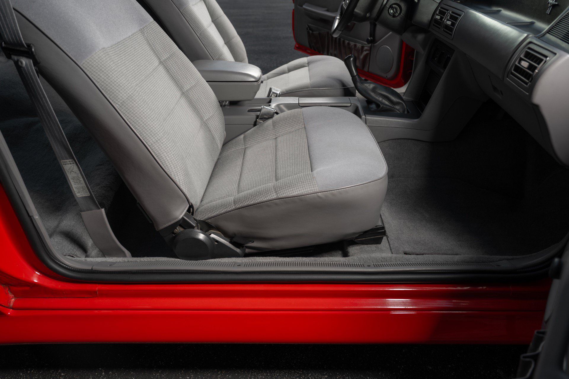 Used 1993 Ford Mustang Cobra RWD image 47