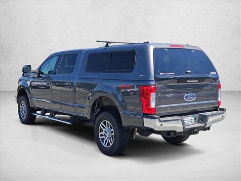 Used 2017 Ford F250 Lariat w/ Lariat Value Package AWD/4WD image 8