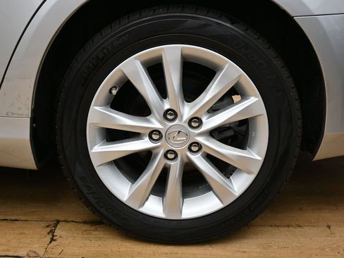 Used 2011 Lexus ES 350 FWD image 14