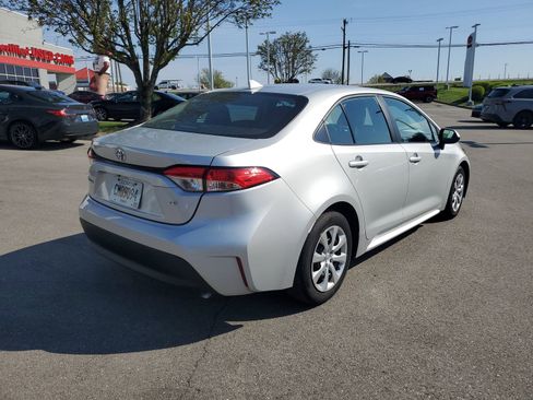 Used 2024 Toyota Corolla LE image 4