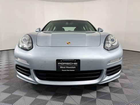 Used 2016 Porsche Panamera S image 13