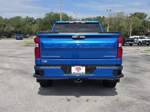 Used 2022 Chevrolet Silverado 1500 Custom AWD/4WD image 4