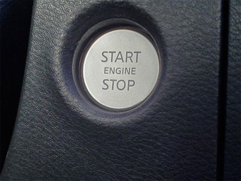 Certified 2022 Nissan Frontier Pro-X image 32