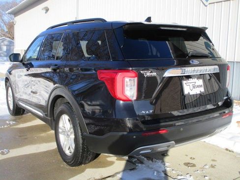 Used 2020 Ford Explorer XLT w/ Equipment Group 202A image 5