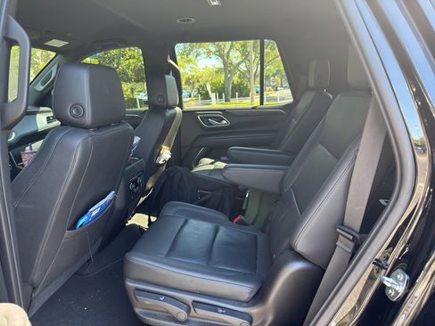 Used 2021 Chevrolet Tahoe Z71 w/ Z71 Off-Road Package image 9