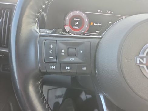 Used 2023 Nissan Pathfinder Platinum AWD/4WD image 15