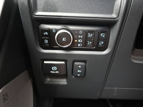 Used 2025 Ford F150 Lariat w/ Equipment Group 501A Mid AWD/4WD image 17