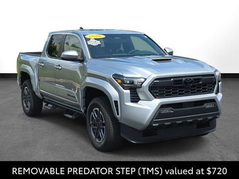 Used 2026 Toyota Tacoma TRD Sport AWD/4WD image 3