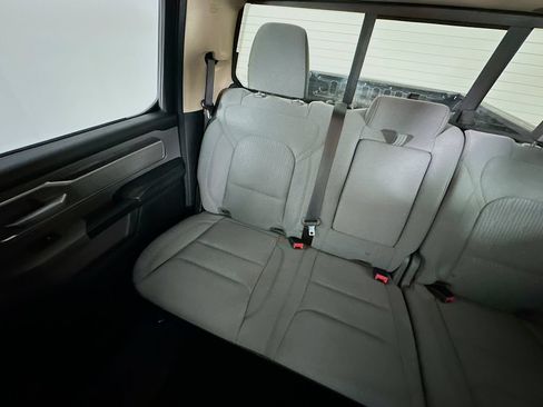 Used 2019 RAM 1500 Big Horn AWD/4WD image 12