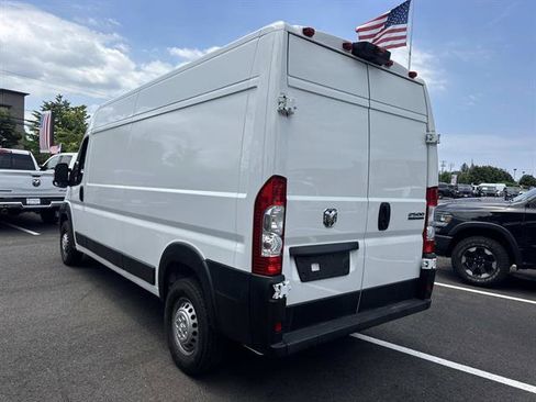 Used 2025 RAM ProMaster 2500 w/ Convenience Group FWD image 7