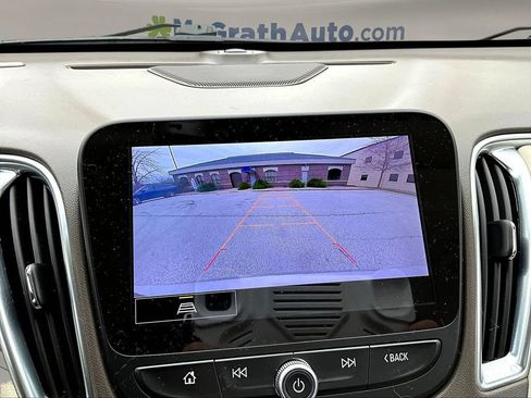 Used 2024 Chevrolet Malibu LT FWD image 17