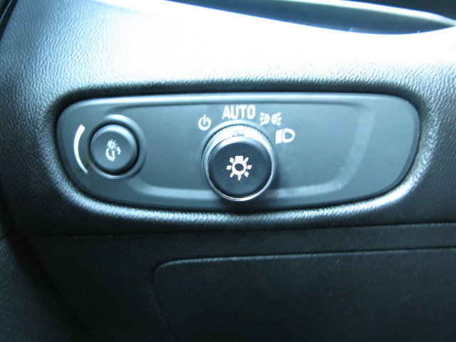 Used 2024 Chevrolet Malibu LT FWD image 15