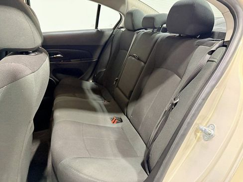 Used 2011 Chevrolet Cruze Eco image 24