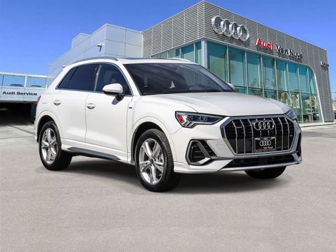 Used 2023 Audi Q3 2.0T Premium Plus w/ Premium Plus Package AWD/4WD image 5