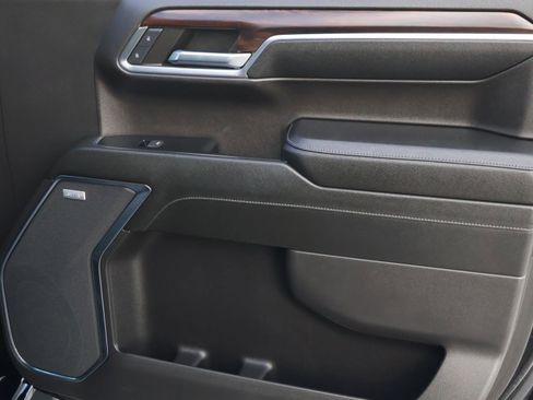 Used 2024 GMC Sierra 1500 SLT w/ SLT Premium Plus Package image 19