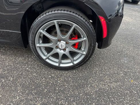 Used 2012 FIAT 500 Sport w/ Safety & Sound Pkg FWD image 13