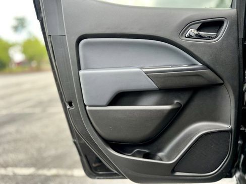 Used 2018 Chevrolet Colorado Z71 image 15