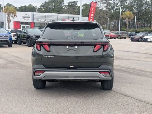 Used 2025 Hyundai Tucson SEL FWD image 4