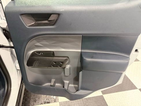 New 2025 Ford Maverick Lariat w/ Black Appearance Package image 27