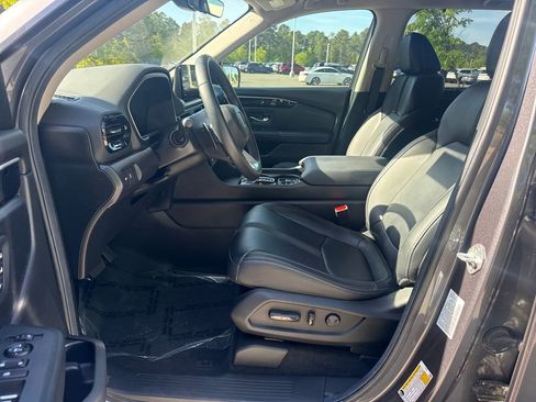 Certified 2025 Honda Pilot EX-L image 10