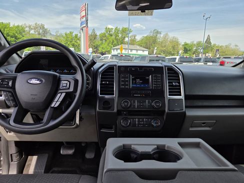 Used 2015 Ford F150 XLT RWD image 15