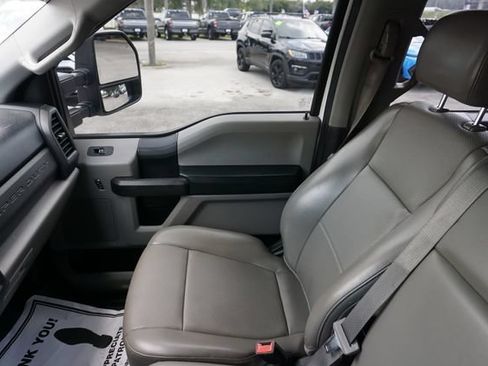 Used 2019 Ford F250 XL w/ STX Appearance Package AWD/4WD image 32