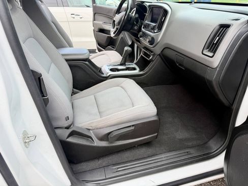 Used 2020 Chevrolet Colorado LT w/ Safety Package RWD image 24